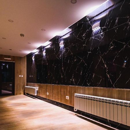 Hotel Carpat Inn Azuga Εξωτερικό φωτογραφία