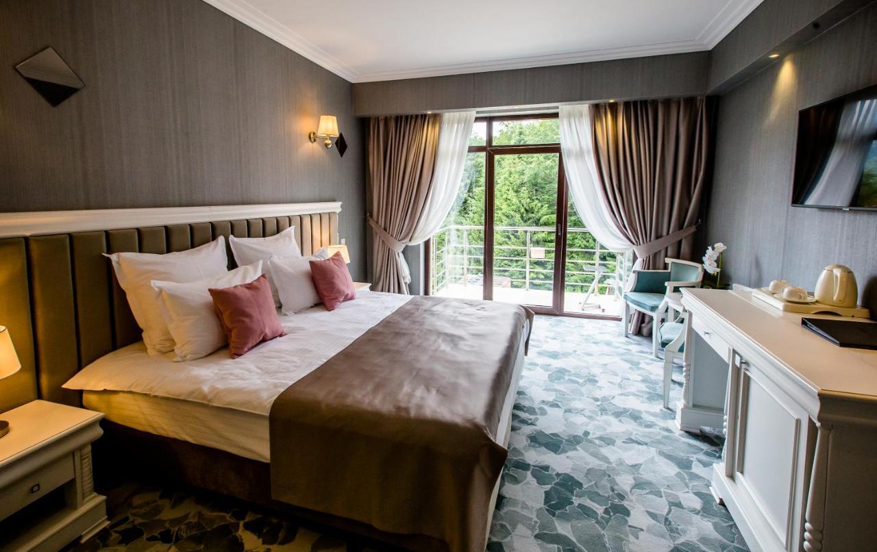 Hotel Carpat Inn Azuga Εξωτερικό φωτογραφία