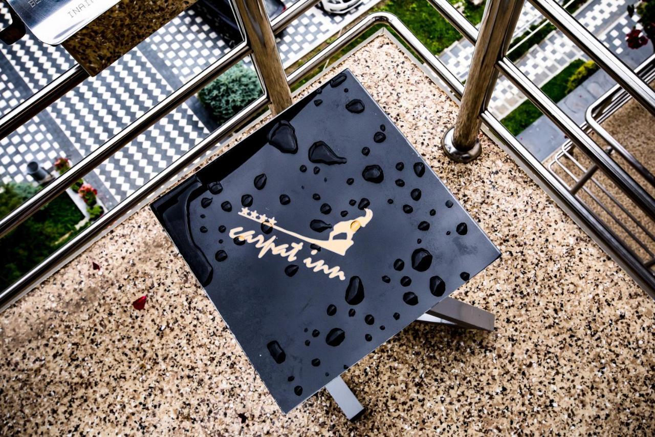 Hotel Carpat Inn Azuga Εξωτερικό φωτογραφία