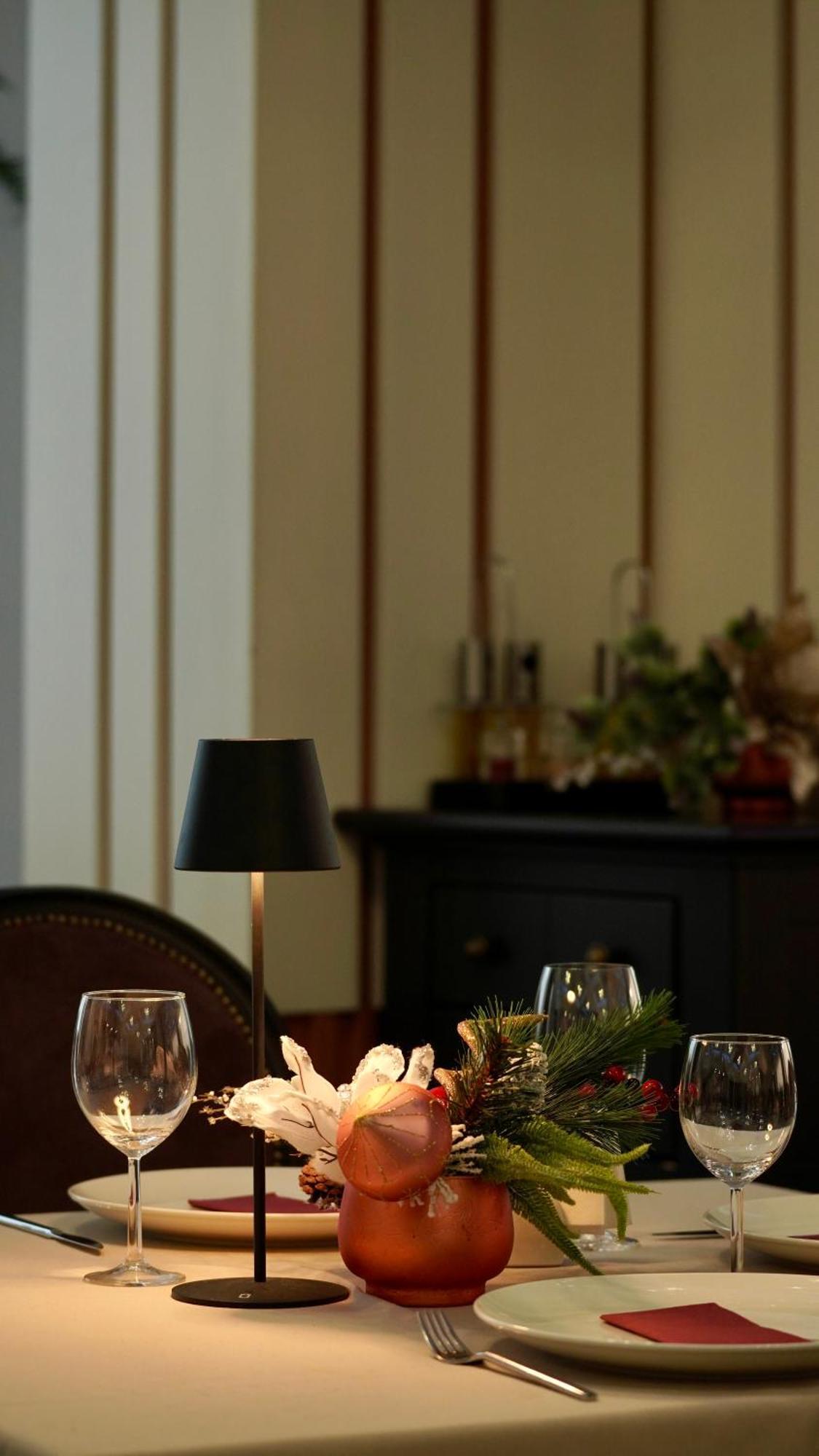 Hotel Carpat Inn Azuga Εξωτερικό φωτογραφία