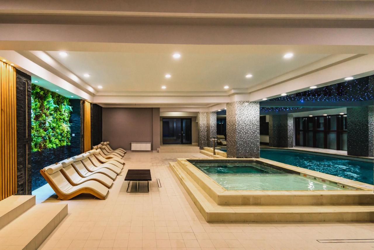 Hotel Carpat Inn Azuga Εξωτερικό φωτογραφία